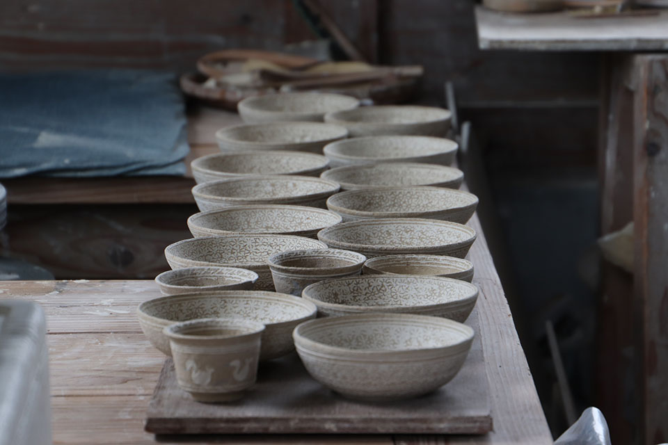 人気作家★伊藤明美【師：有光武元】朝鮮唐津筒形小服碗★焼酎杯にお勧め 人気作家☆伊藤明美【師：有光武元】朝鮮唐津筒形小服碗