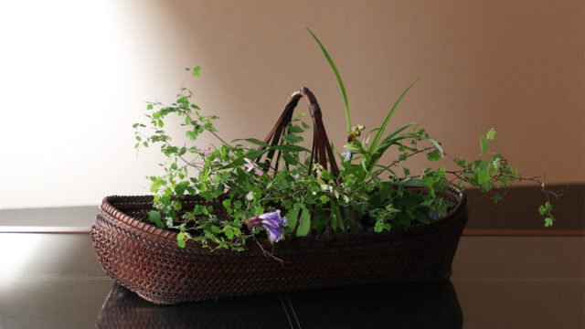 Put Flowers in the Bamboo Flower Basket