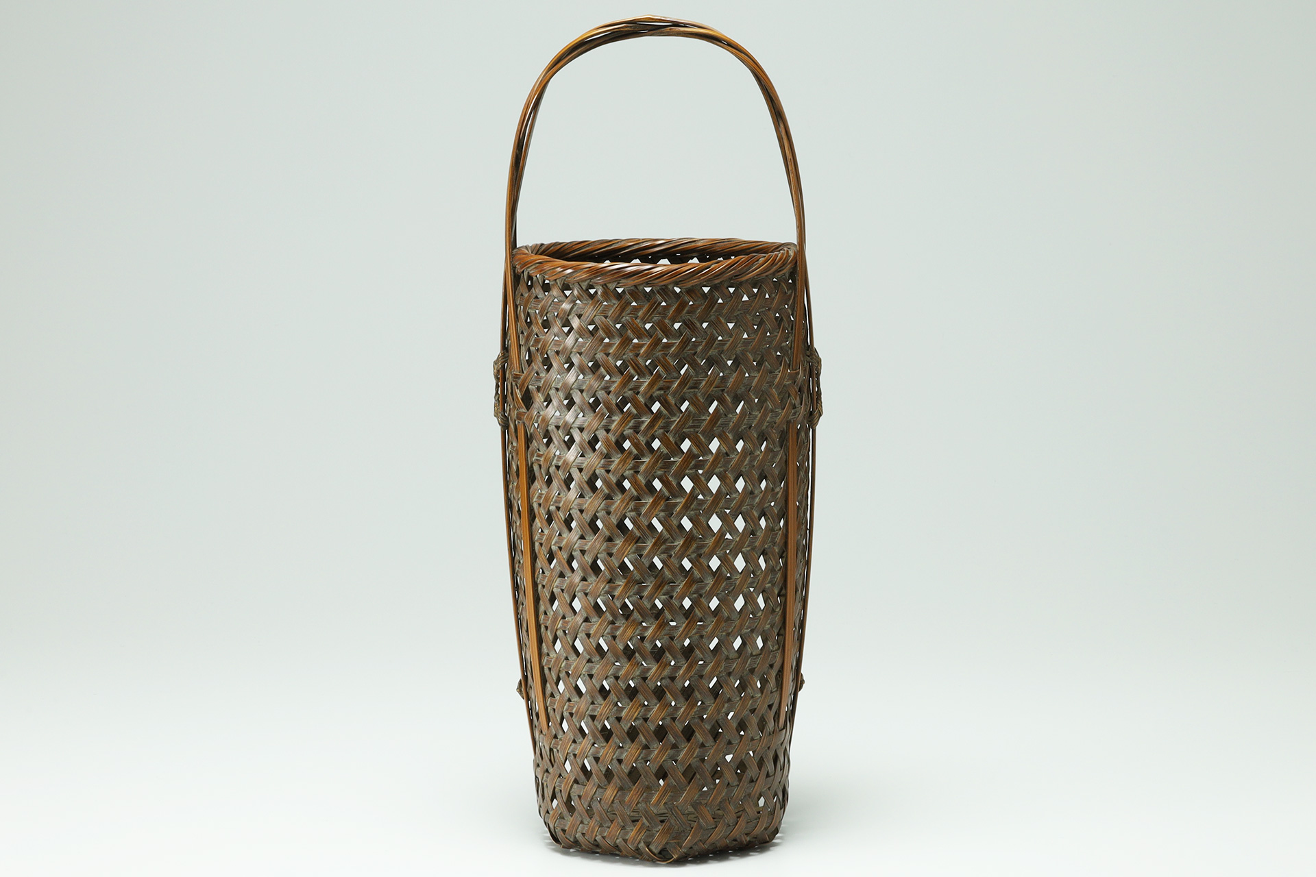 Bamboo Flower Basket（Rokansai Iizuka）-1