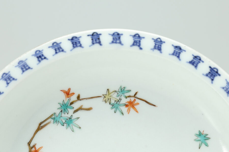 Old-Kakiemon Small Dish with Design of Deer and Autumn leaves（Edo Period）-5