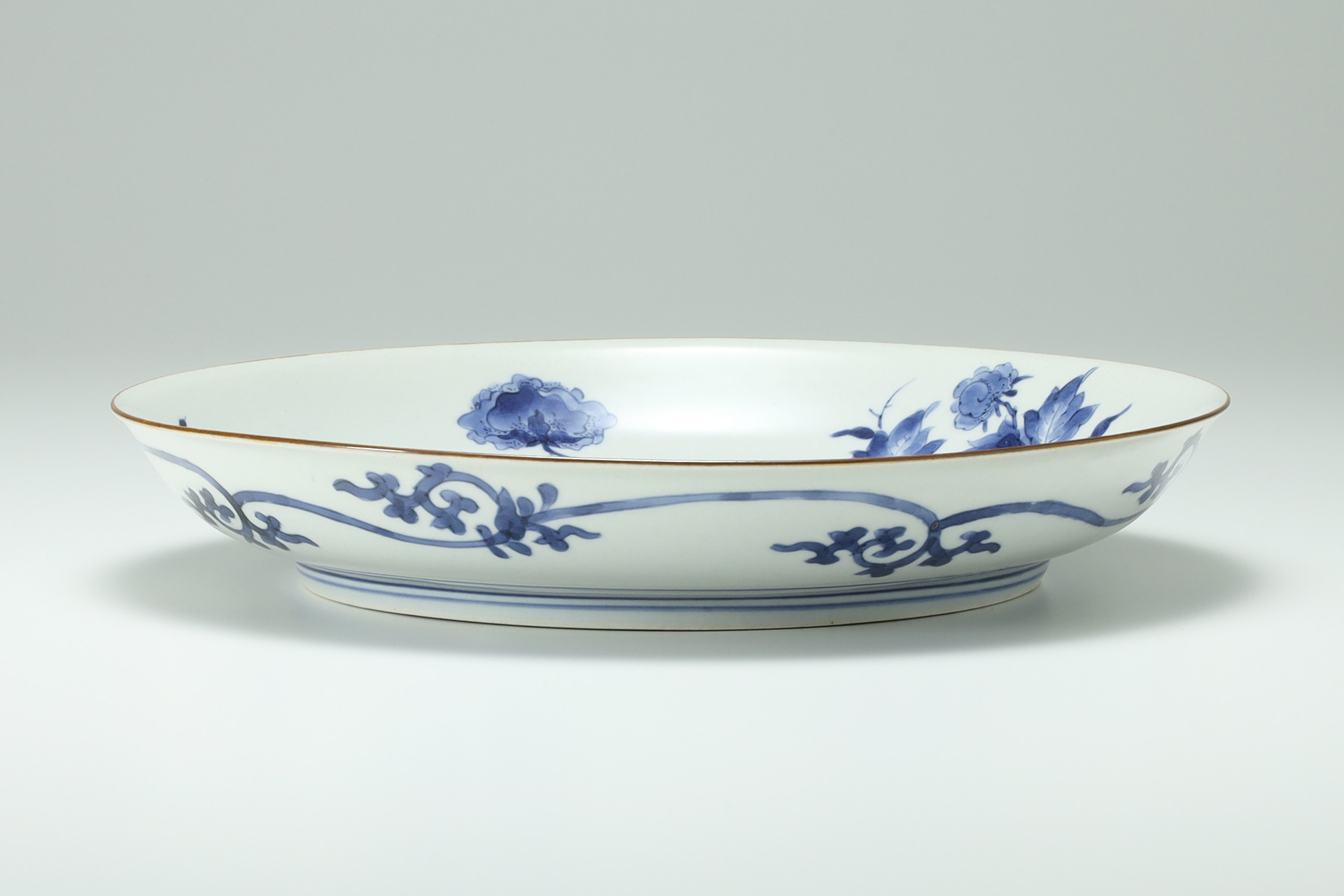 Old-Kakiemon Dish with Design of Peony and Phoenix（Edo Period）-2