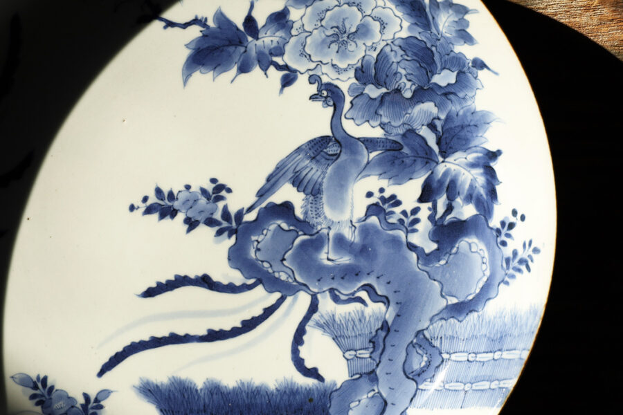 Old-Kakiemon Dish with Design of Peony and Phoenix（Edo Period）