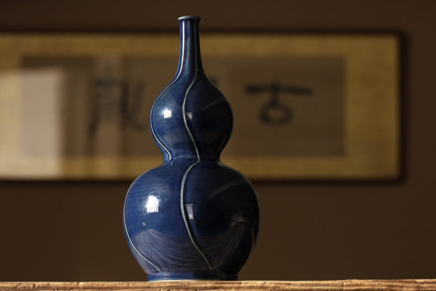Old-Kutani Cobalt Blue glaze Gourd shaped Bottle（Edo Period）