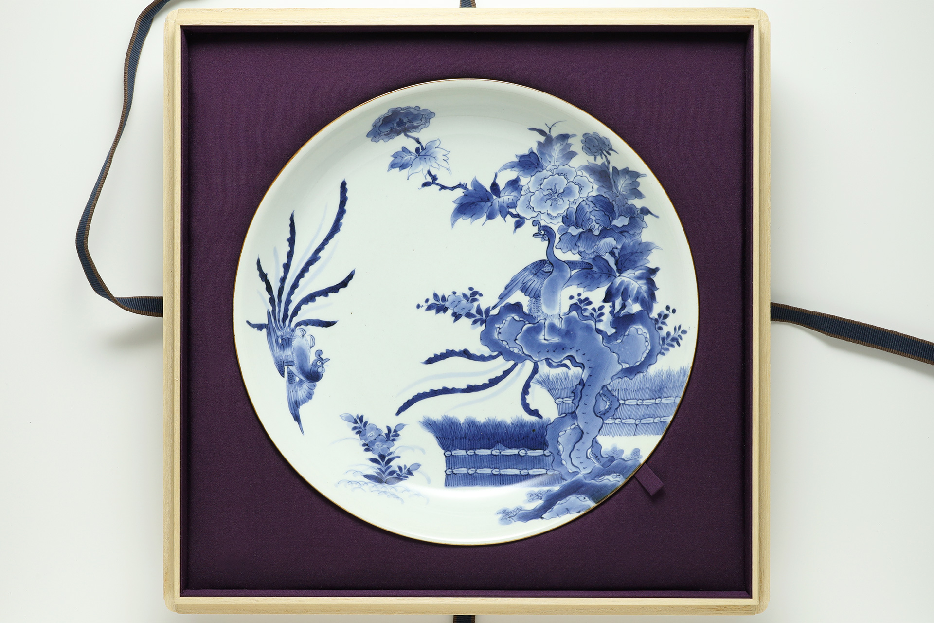 Old-Kakiemon Dish with Design of Peony and Phoenix（Edo Period）-13