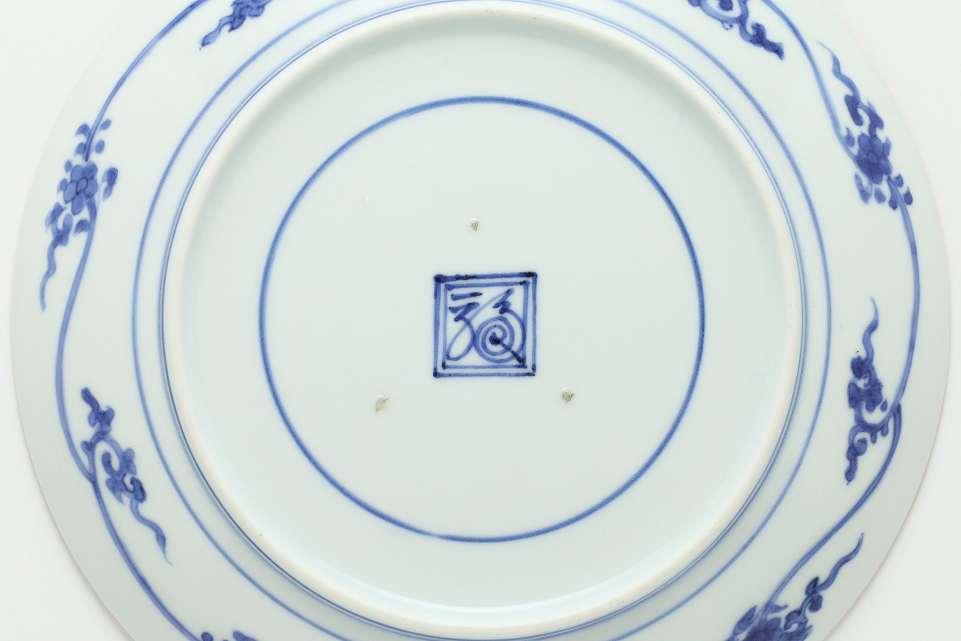 Kakiemon Dish with design of Bamboo and Swallow（Edo Period）-8