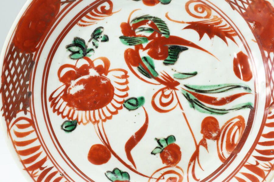 Gosu-Akae Dish with Design of Bird and Flower（Ming Dynasty）-3
