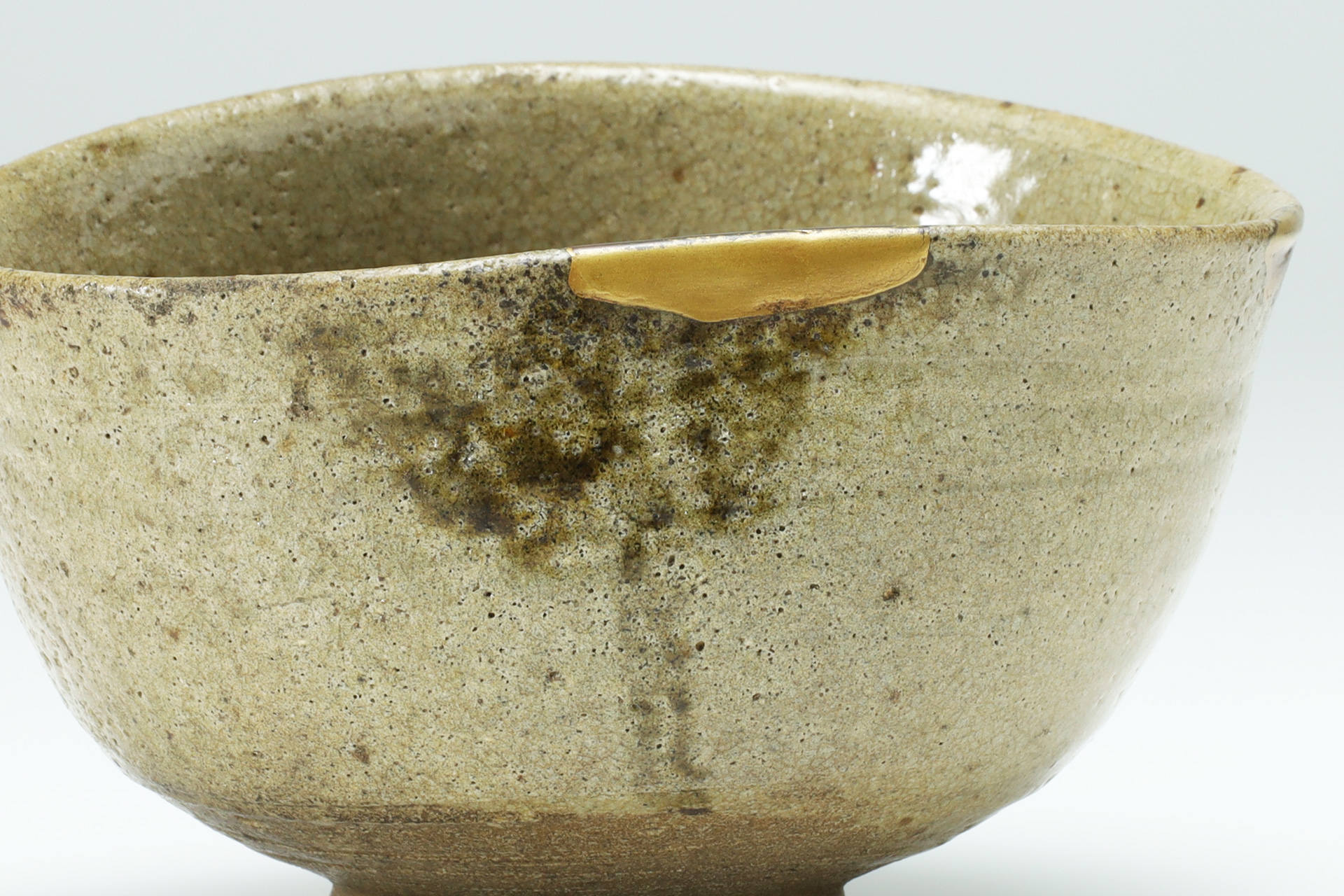 E-Garatsu Tea Bowl with Design of Grass（Momoyama-Edo Period）-5
