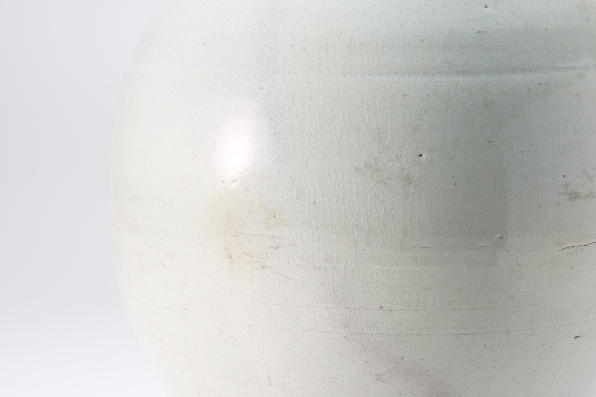 White Porcelain Lantern shaped Jar（Joseon Dynasty）-4
