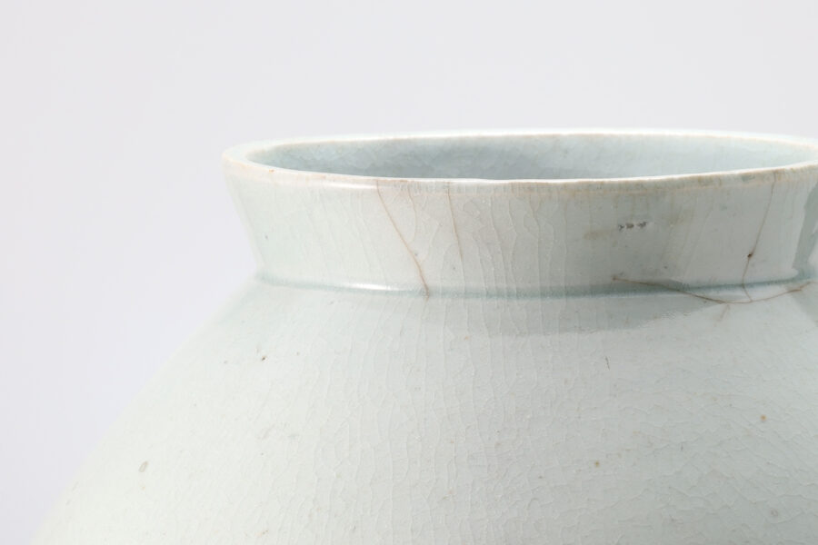 White Porcelain Lantern shaped Jar（Joseon Dynasty）-7