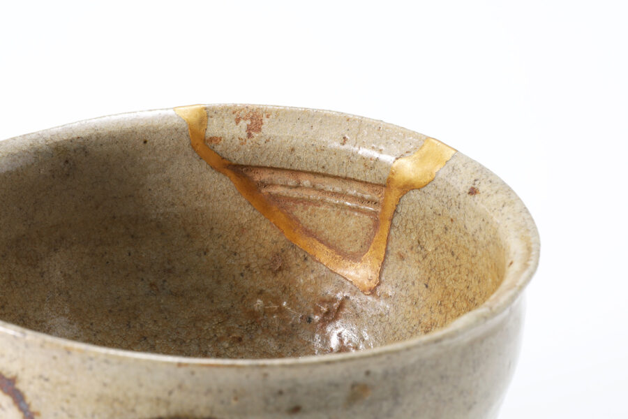 E-Garatsu Tea Bowl with Design of Bird（Momoyama-Edo Period）-6