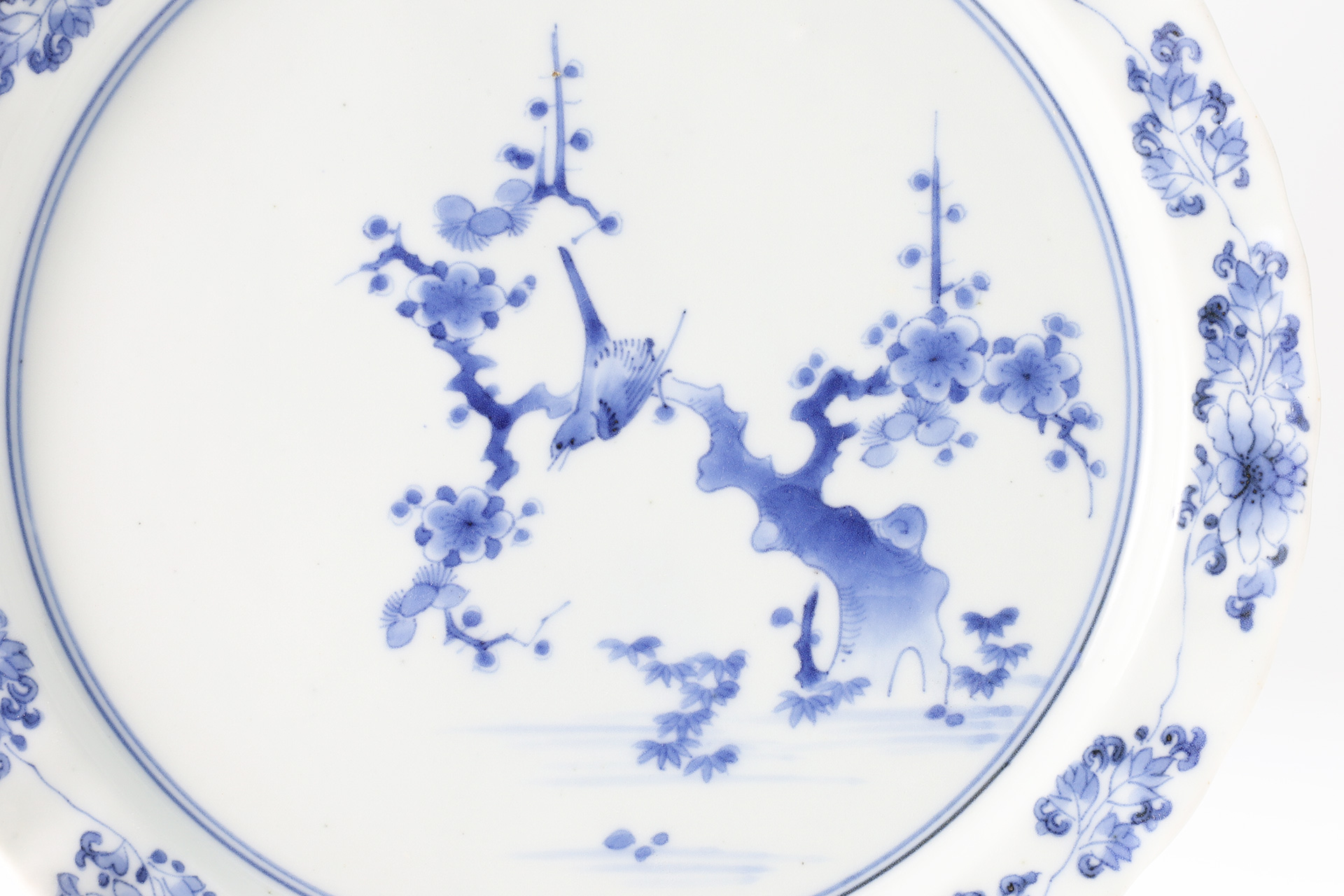 Old-Kakiemon Dish with Design of Plum and Nightingale（Edo Period）-3