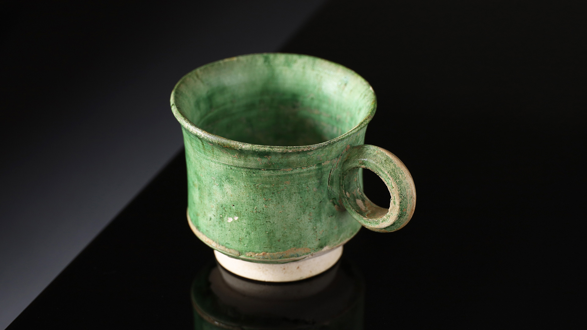 Green glaze Cup（Tang Dynasty）-y1