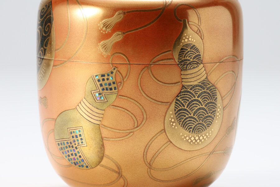 Makie Tea Caddy with Design of Six Gourd（2th Masaharu Arai）-2