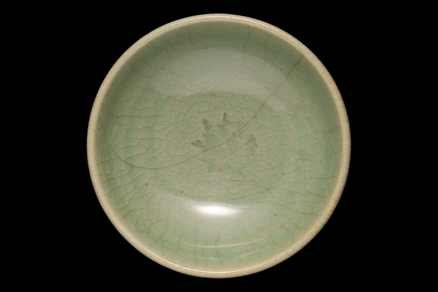 七官青磁丸向付（5客 / 明時代）-10