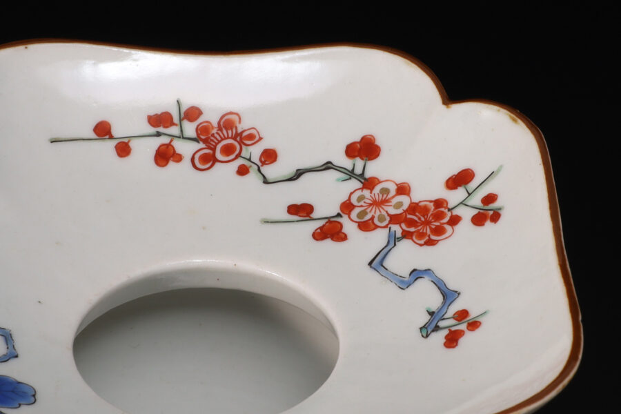 柿右衛門色絵梅菊文瓜壺（江戸時代）-3
