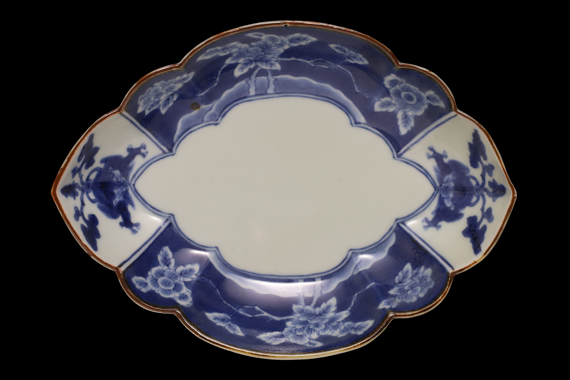藍柿右衛門獅子牡丹文変形小皿（五客揃 / 江戸時代）-15