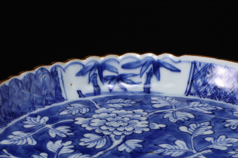 祥瑞染付花樹文輪花皿(明時代)-6