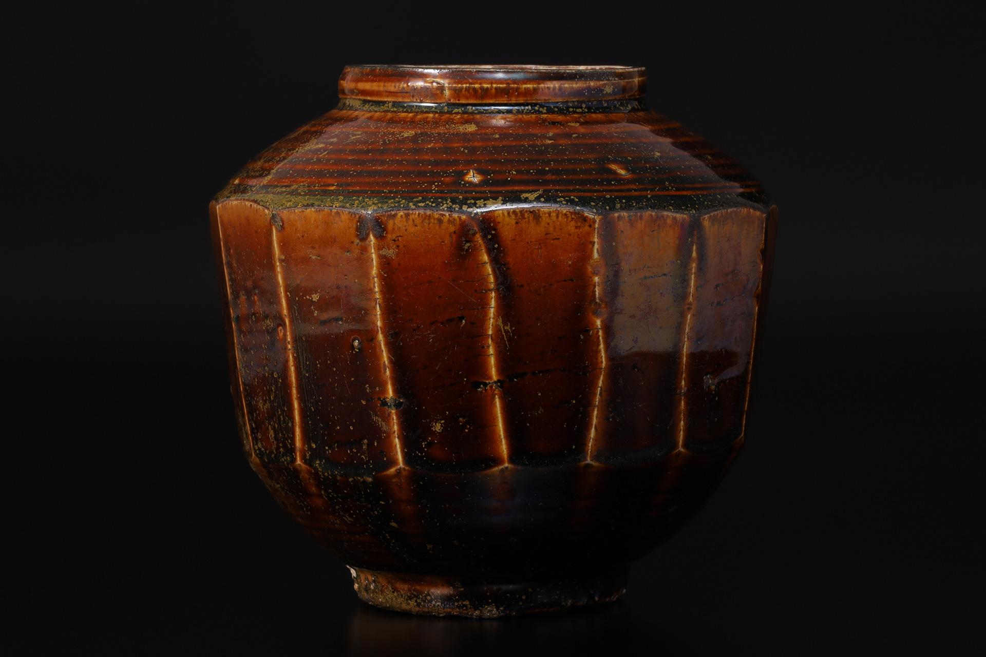 李朝飴釉面取壺（朝鮮時代）-2