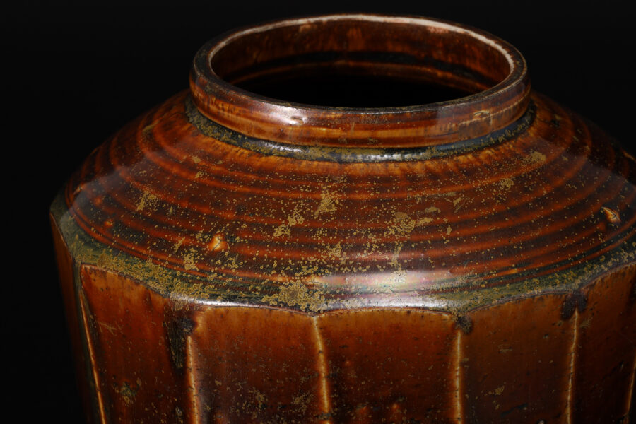 李朝飴釉面取壺(朝鮮時代)-5