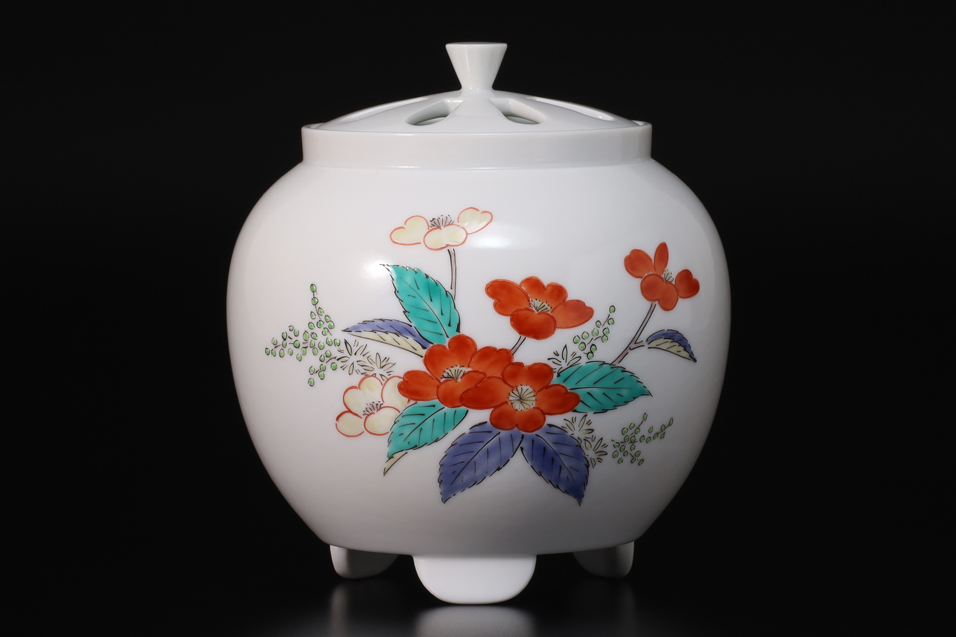 濁手藪手毬文香炉（14代 酒井田柿右衛門）-1