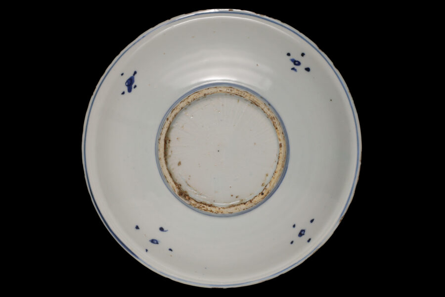古染付吹墨玉兎文皿(明時代)-7