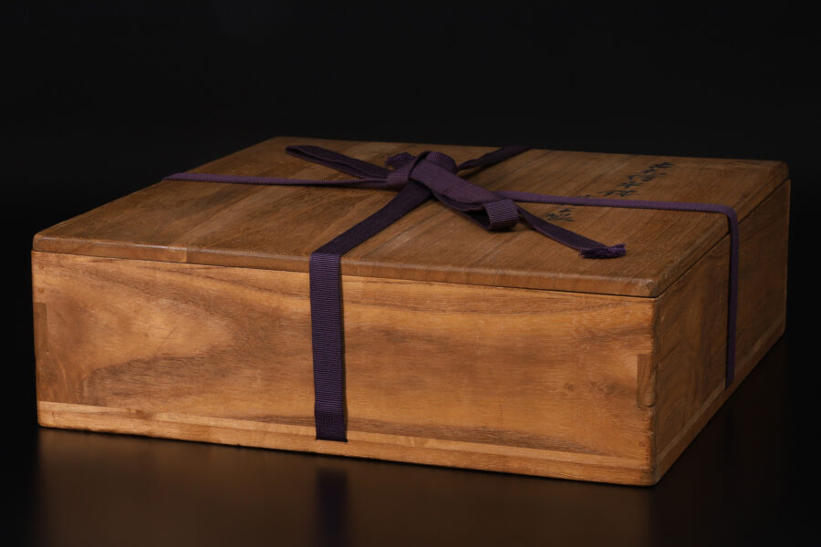 古赤絵唐草孔雀文大盤（明時代 / 所載品）-13