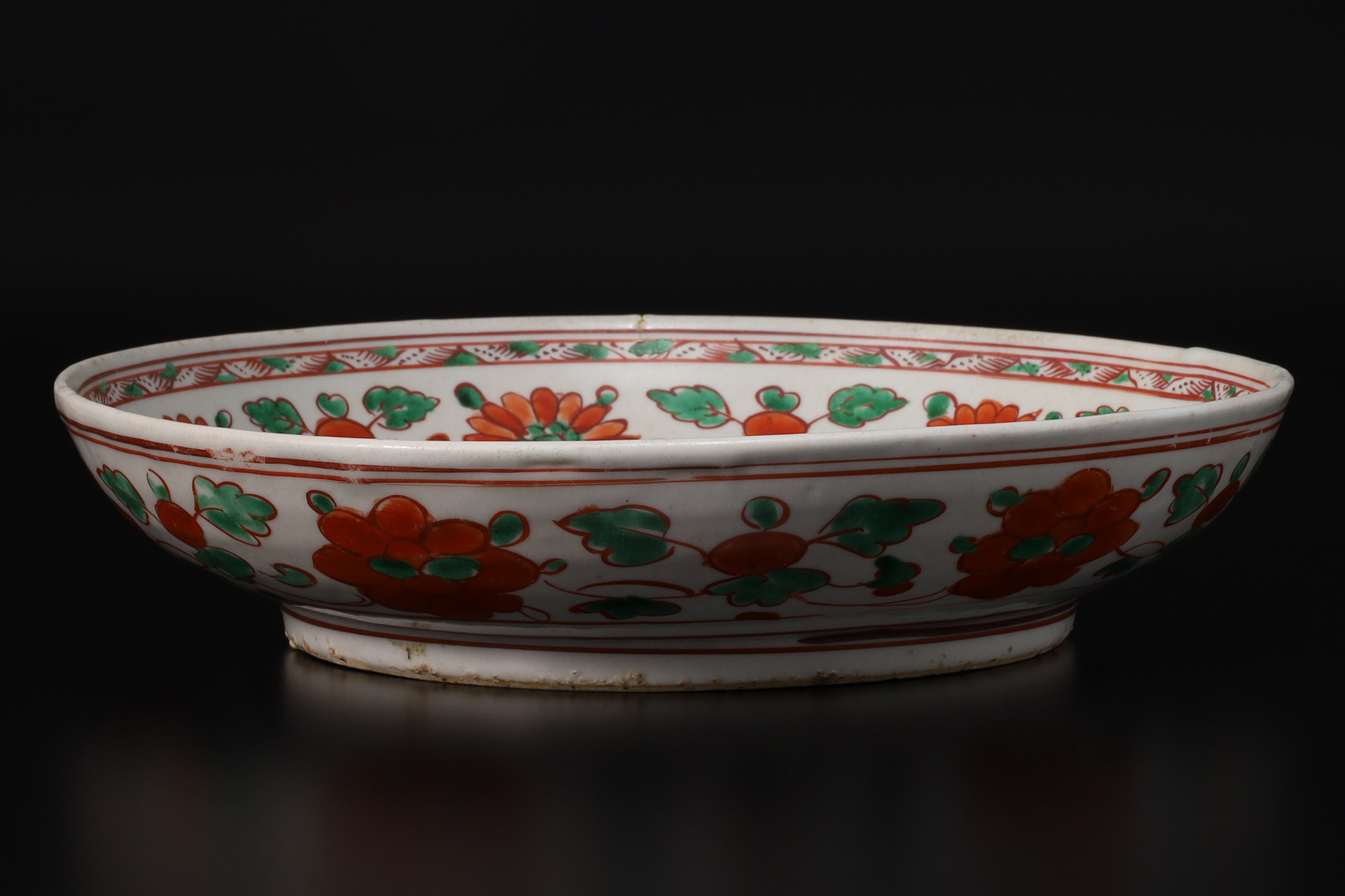 古赤絵唐草孔雀文大盤（明時代 / 所載品）-2