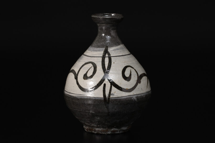 E-Hakeme Sake Flask (Naoto Yano)