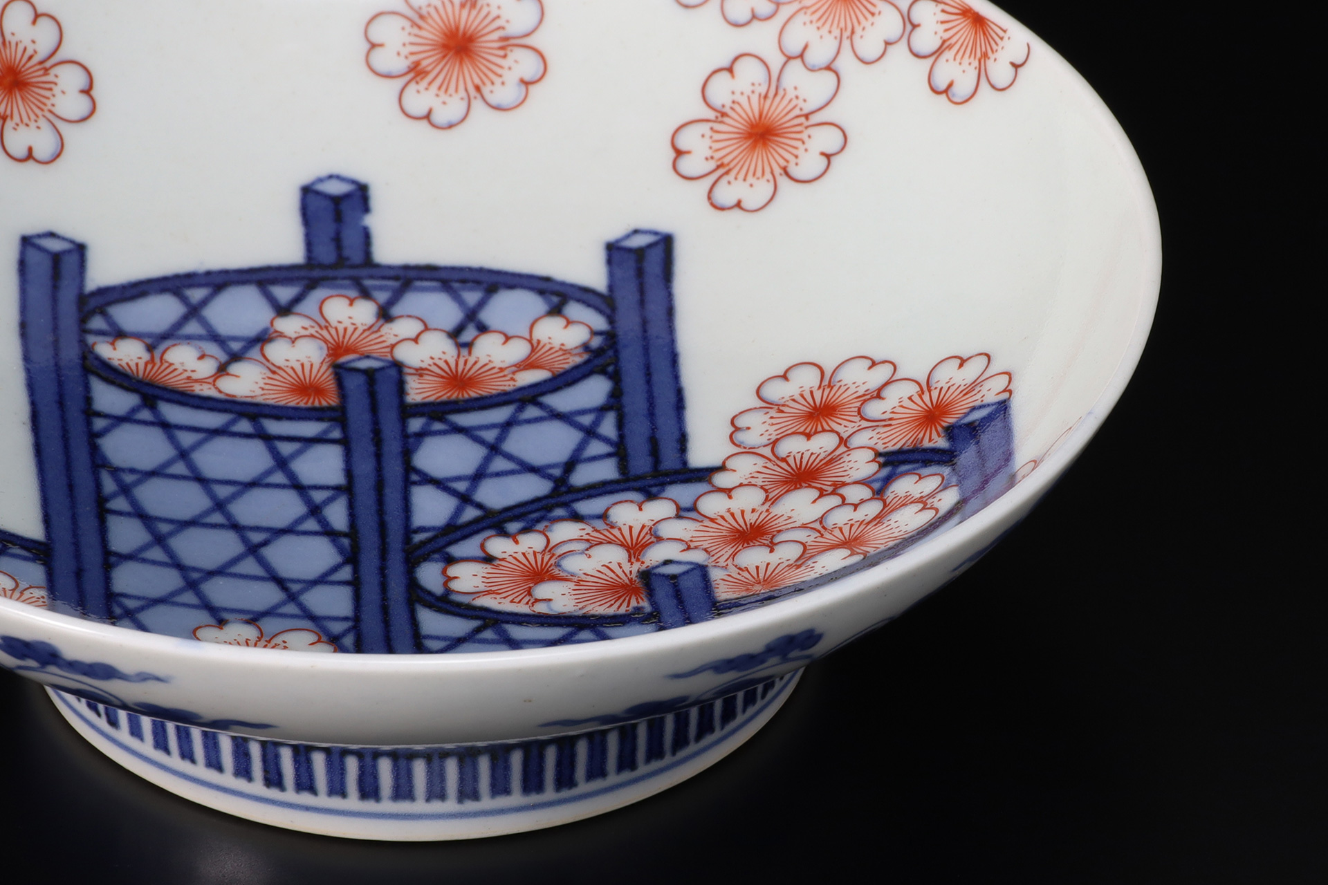 鍋島色絵桜花籃文小皿（江戸時代）-4