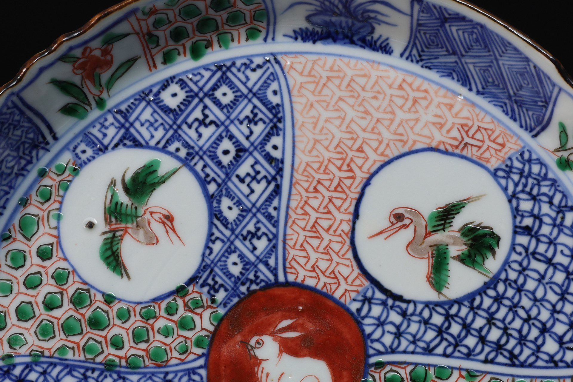 祥瑞色絵兎鳥文輪花皿（明時代）-4