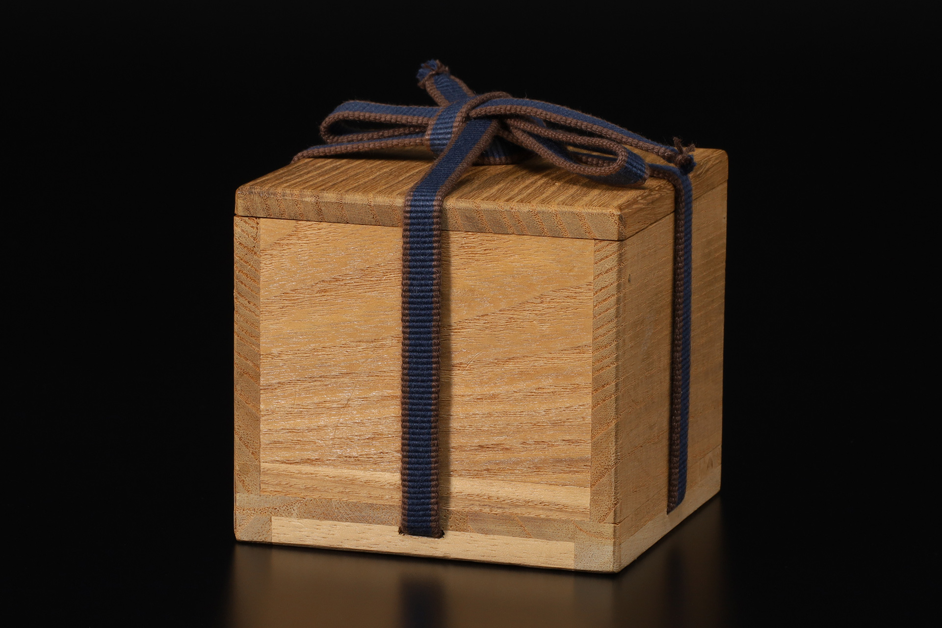 李朝瑠璃釉四方水滴（朝鮮時代）-9