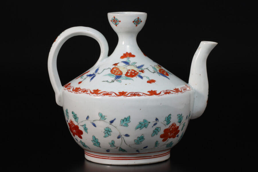 柿右衛門色絵鳳凰唐草文水注(江戸時代)-2