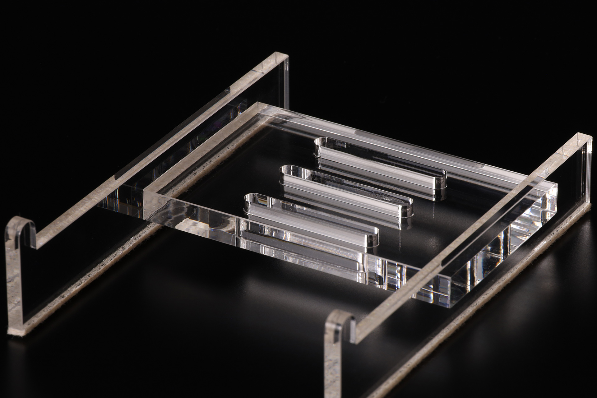 アクリル皿立て（七寸皿用）-2