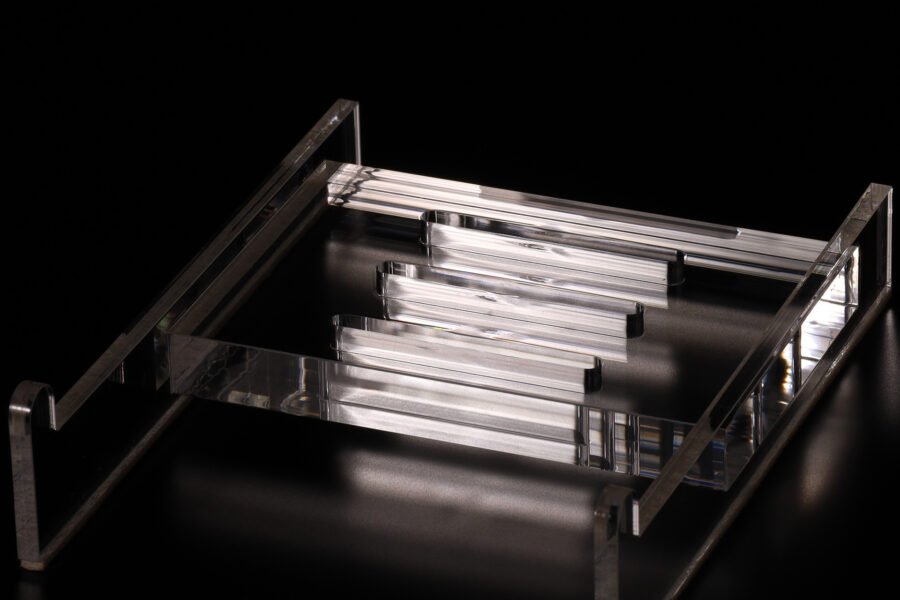 アクリル皿立て（八寸皿用）-2