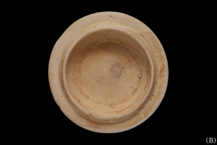 唐白磁万年壷（一対 / 唐時代 / 所載品）-21