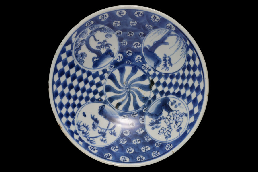 古染付松竹梅柳文皿 (明時代)-1