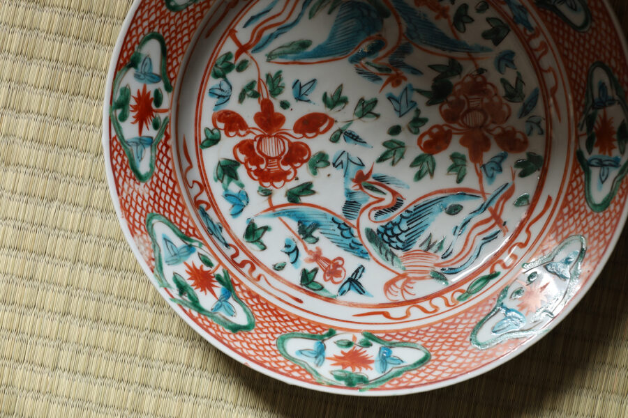 呉須赤絵牡丹鳳凰文平鉢（明時代）
