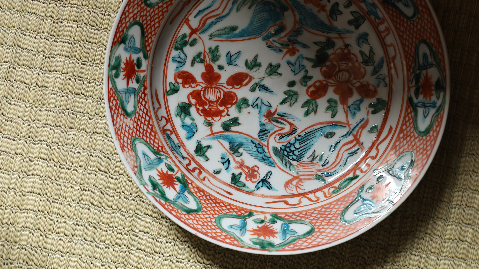 呉須赤絵牡丹鳳凰文平鉢（明時代）-y1