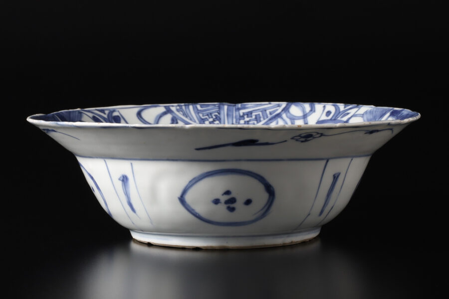古染付芙蓉手花鳥文兜鉢(明時代)-2